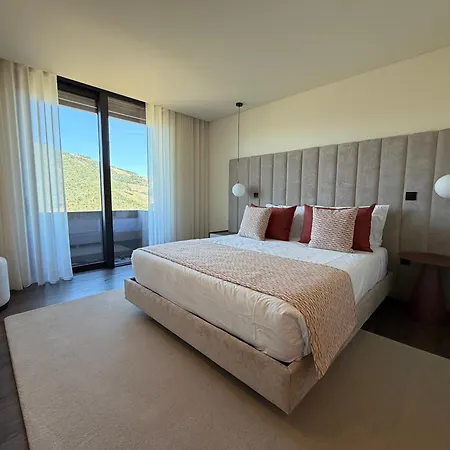 Quinta Vale De Lobos Bed & Breakfast